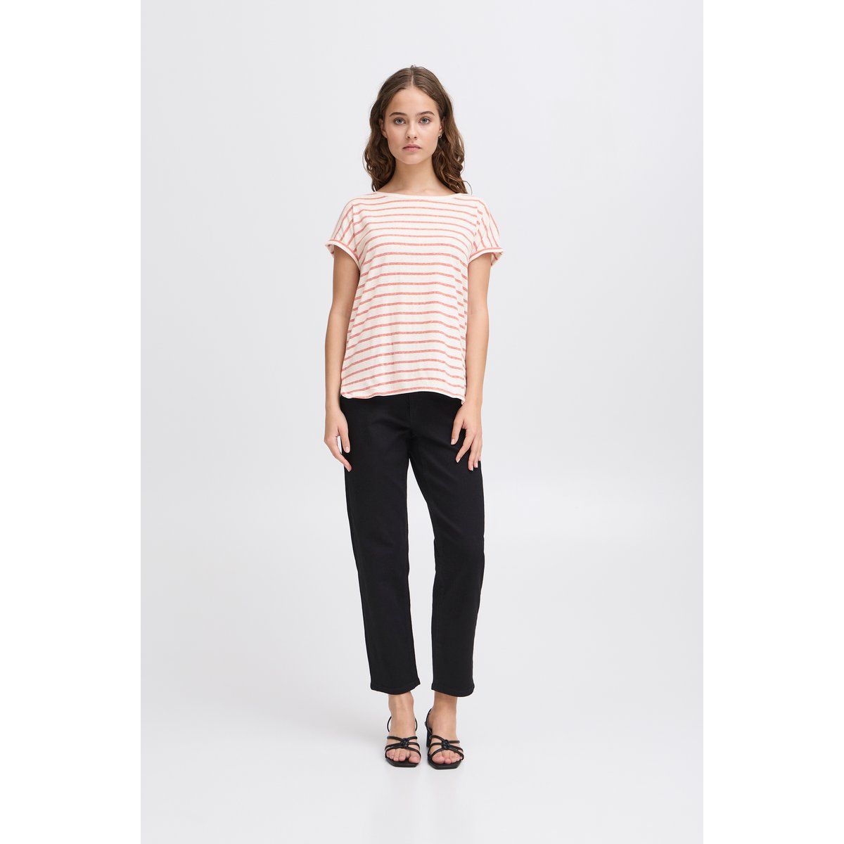 Locker geschnittenes gestreiftes T-Shirt