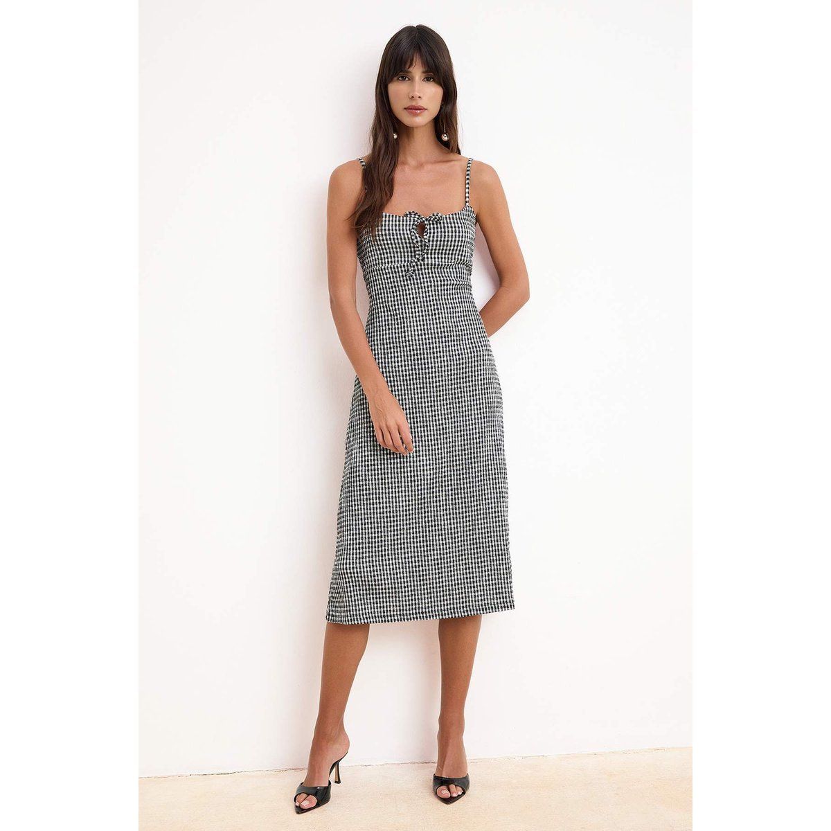 Kariertes Midi-Kleid mit Bindedetail