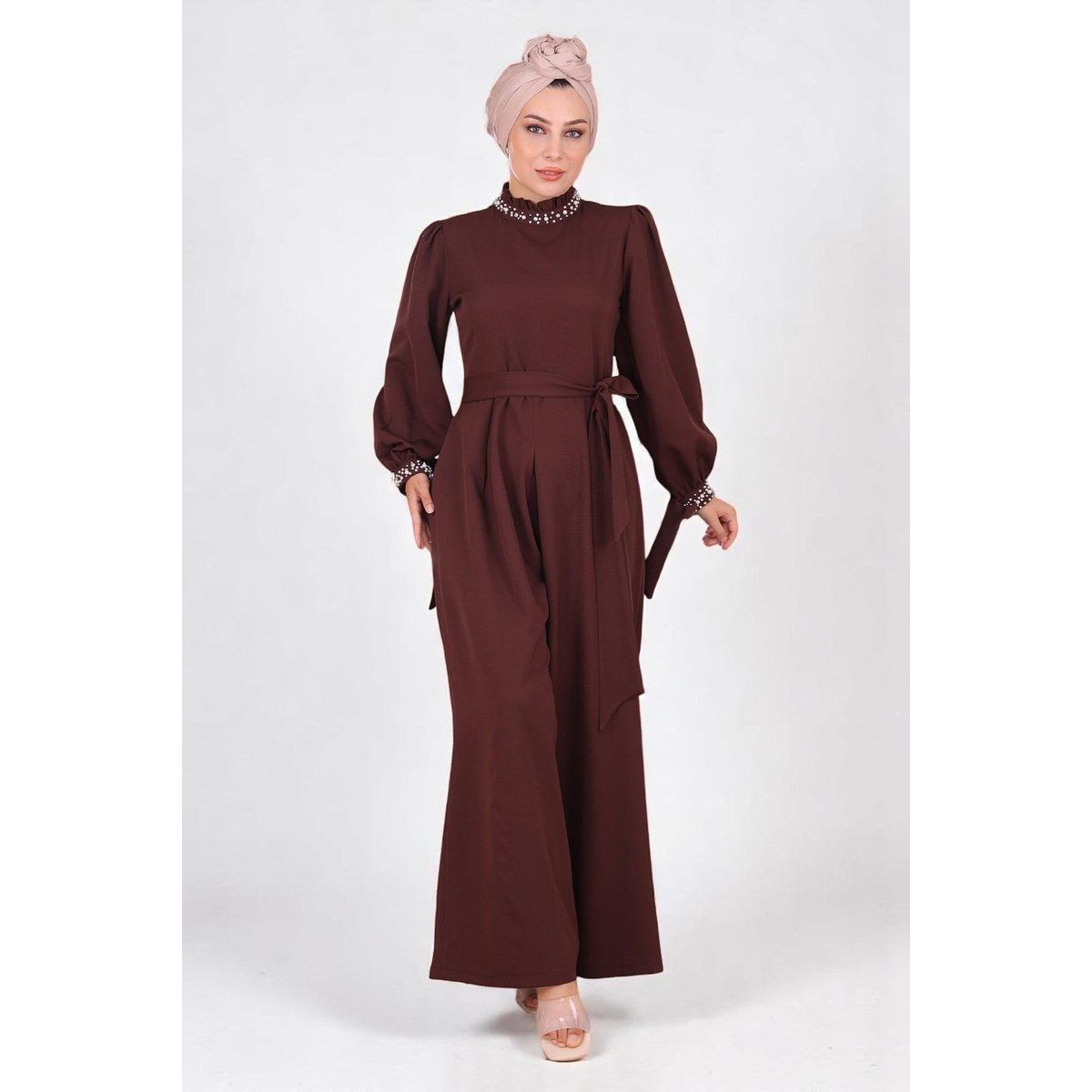 Jumpsuit mit Perlenverzierung