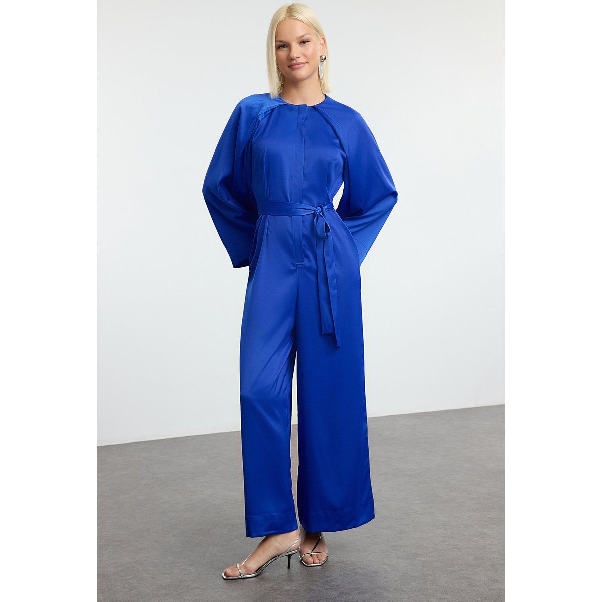 Eleganter Jumpsuit mit weitem Bein
