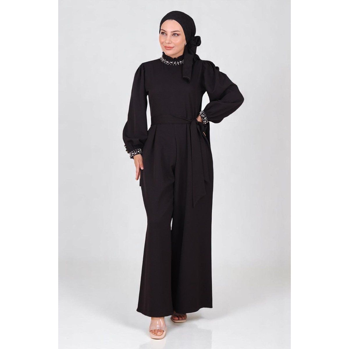 Eleganter Jumpsuit mit Perlenbesatz