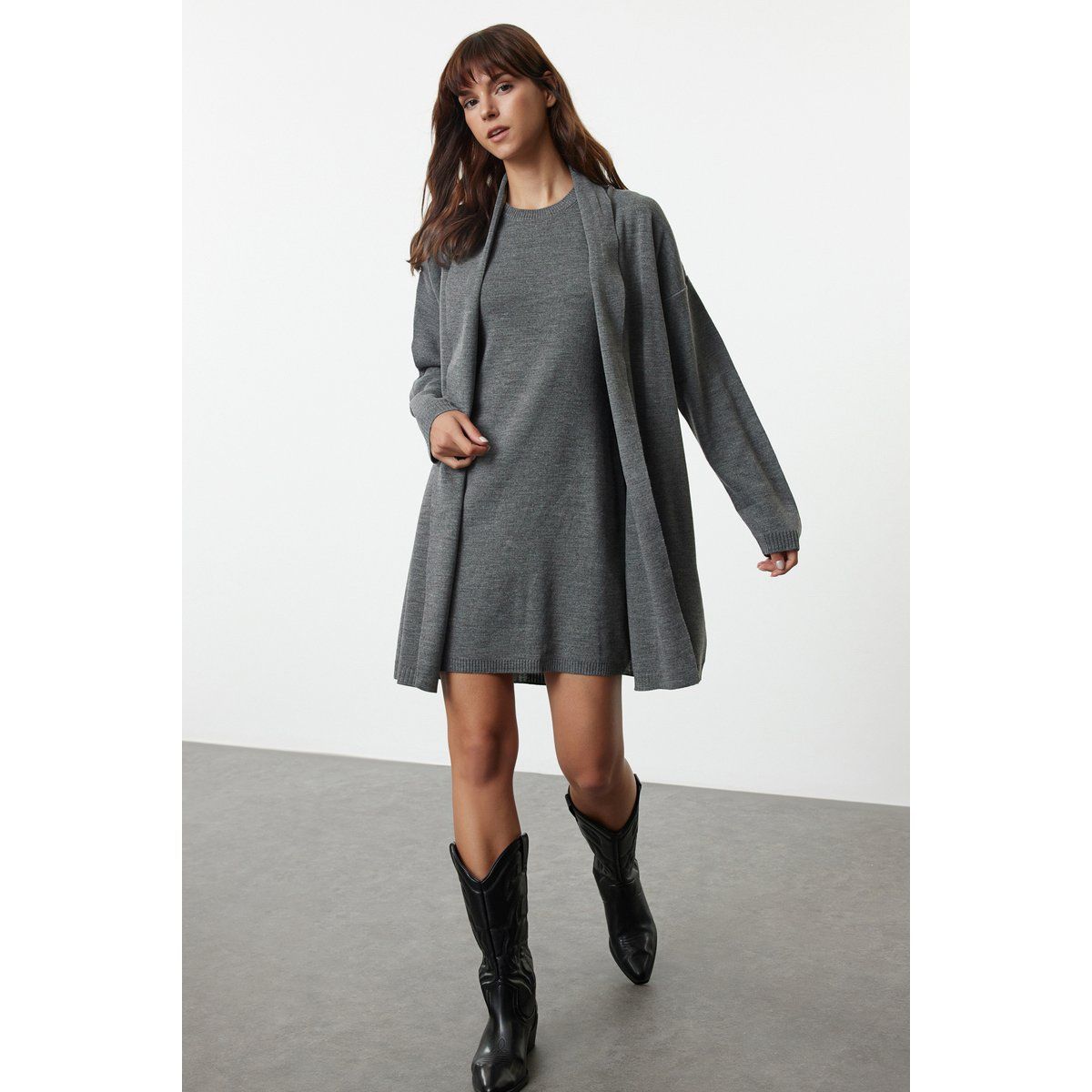 Gerades Strick-Minikleid
